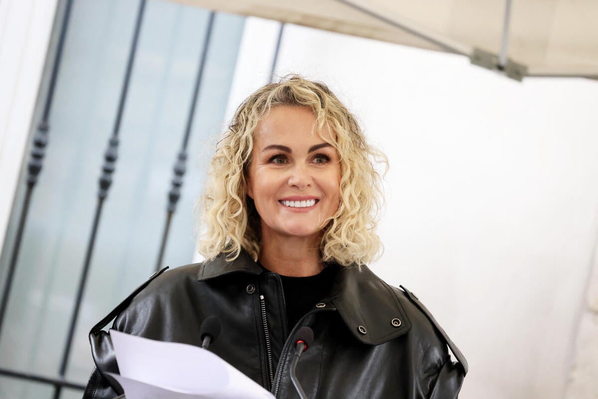 Laeticia Hallyday : elle fête comme il se doit la nouvelle année en Thaïlande avec Jade et Joy… et Marc Lavoine