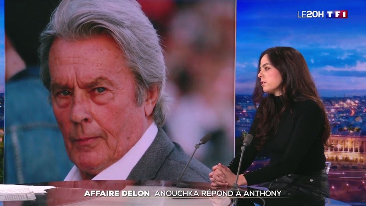 “Cela ne nous concerne pas” : pourquoi Anouchka Delon refuse d'évoquer l'héritage de son père