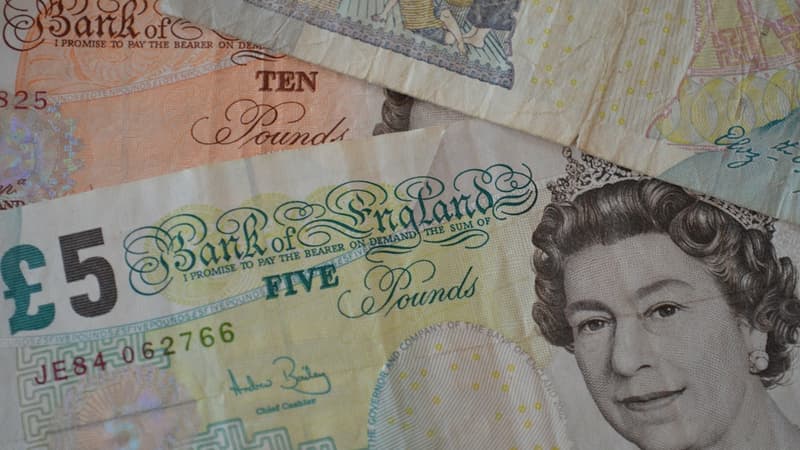 Une Britannique devient millionnaire à la loterie mais ne le découvre qu’après plusieurs mois à l’hôpital