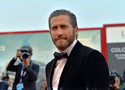 Jake Gyllenhaal critiqué pour son comportement étrange en tournage: “Il s’est retrouvé en sous-vêtements”