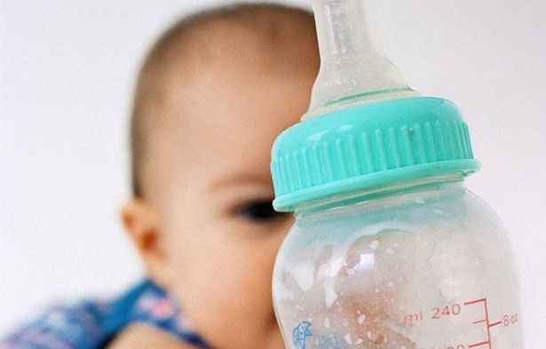 Etats-Unis : Ils tuent leur fille diabétique en la nourrissant de biberons au soda