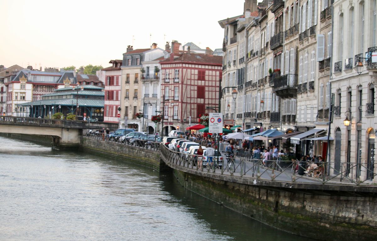Bayonne : Un jeune homme qui aurait lancé le défi de plonger dans l’Adour porté disparu
