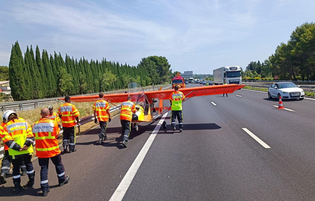 Gard : « J’ai cherché un trou dans la circulation »… Un ULM se pose en urgence sur l’autoroute