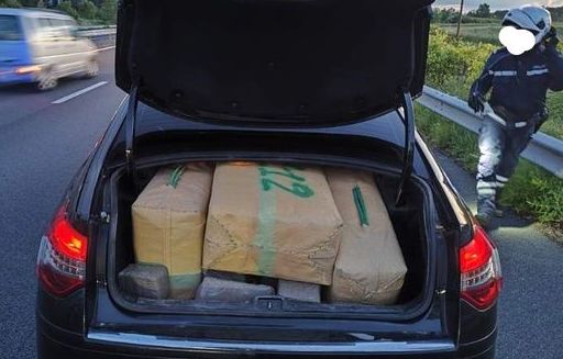 Pyrénées-Orientales : Sur L’A9, les saisies de drogue se font par centaines de kilos