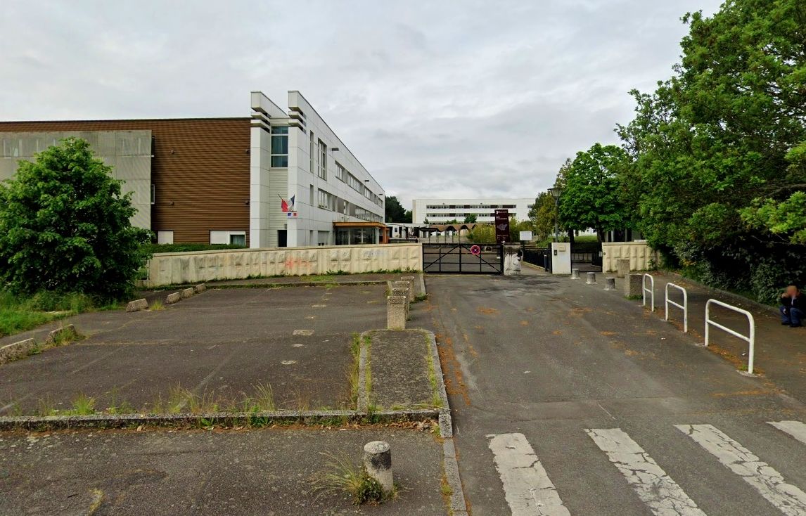 Nantes : Un ado blessé au couteau après une intrusion d’individus dans son lycée