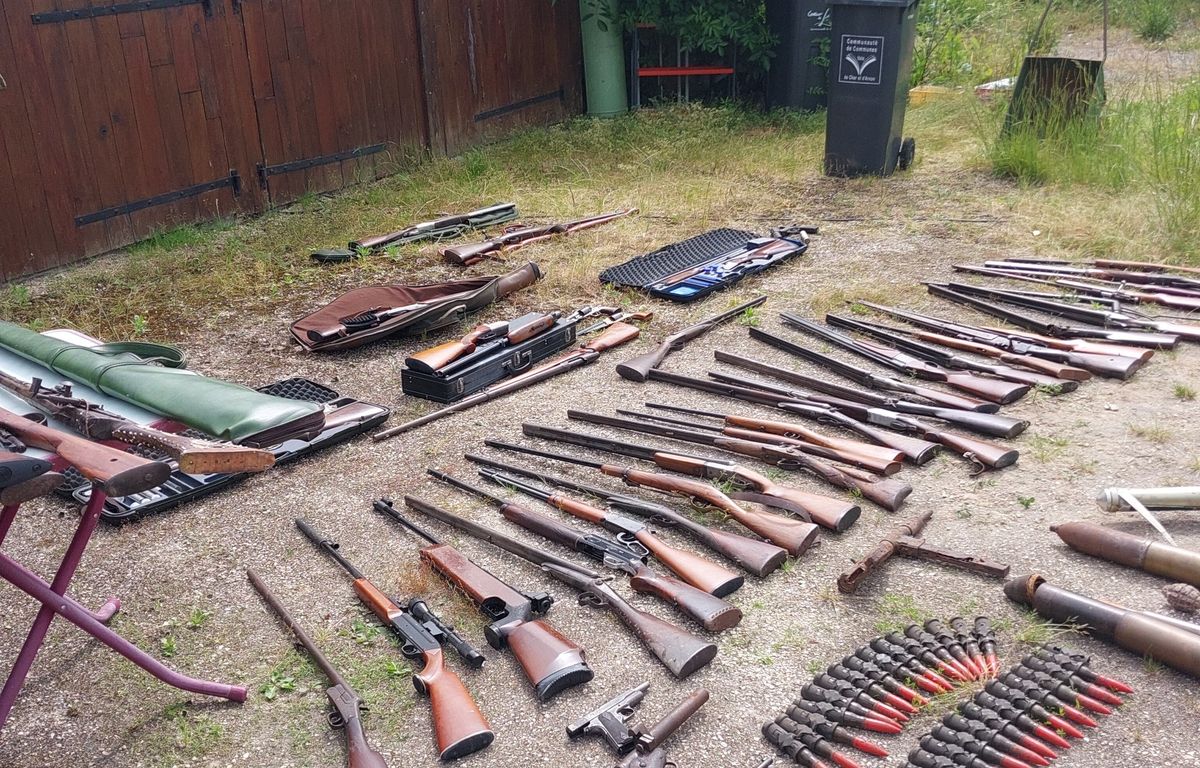 Missiles, lance-roquettes, grenades… Dans le Cher, une incroyable saisie d’armes