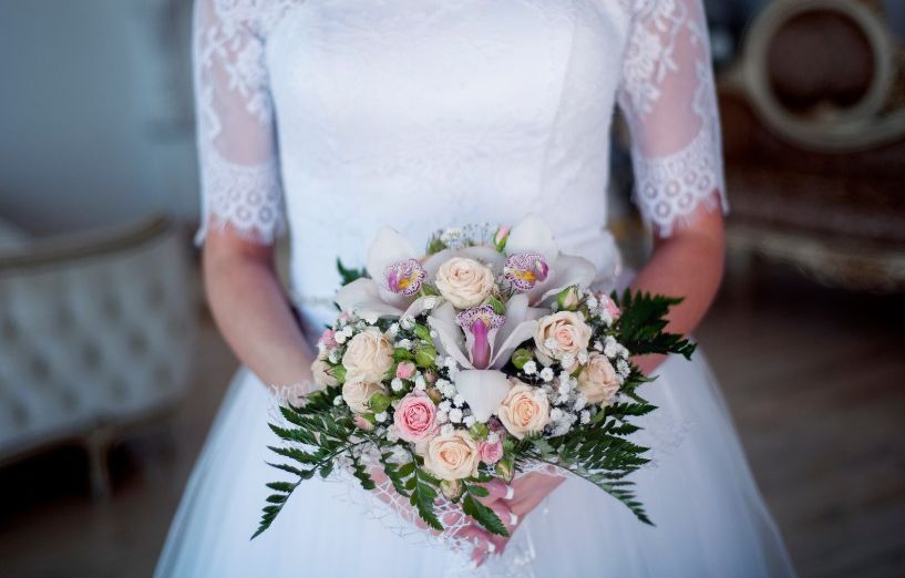 Agression au couteau dans un mariage : « Ce n’était pas mon heure », confie le marié poignardé par son futur beau-père