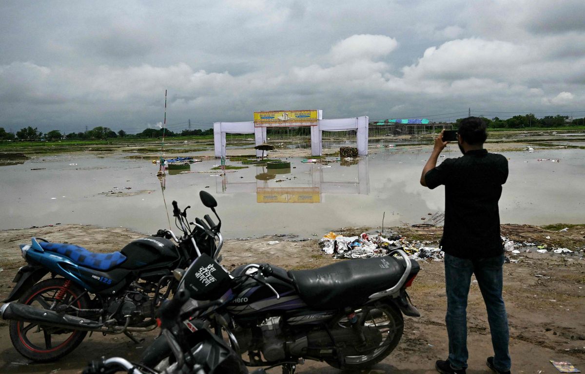 Inde : Six personnes arrêtées après une bousculade mortelle lors d’un prêche religieux