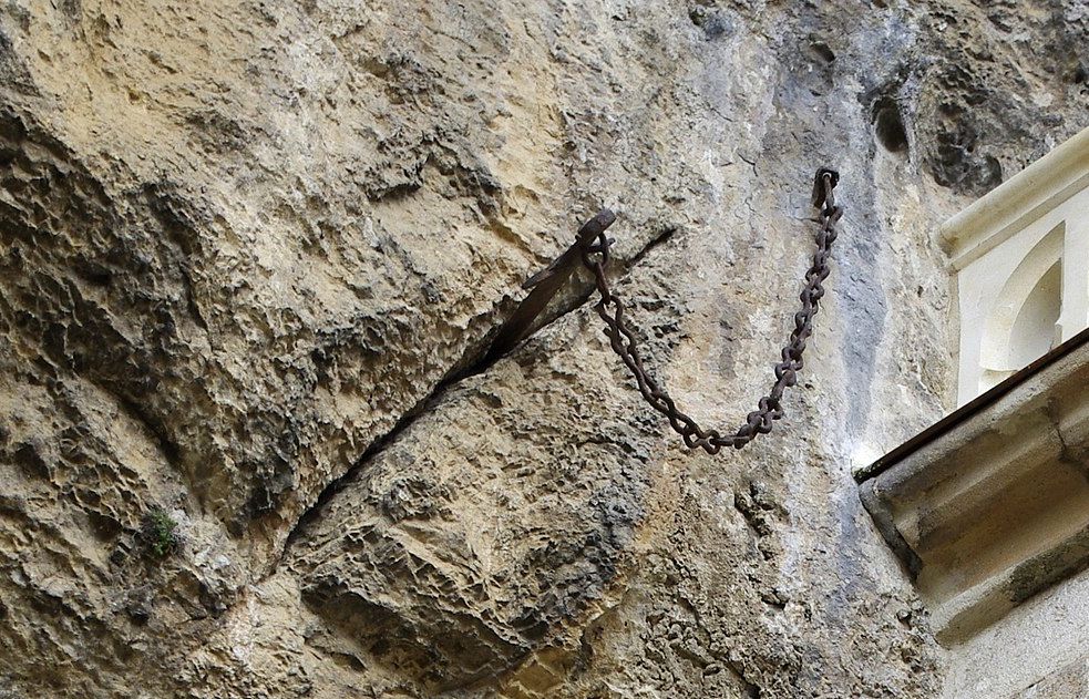 Lot : Durandal, l’épée légendaire du chevalier Roland, a été volée dans la roche de la cité de Rocamadour