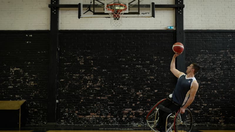 Jeux paralympiques: “On n’est pas des super-héros, on est des athlètes”, un joueur de basket fauteuil reprend Teddy Riner