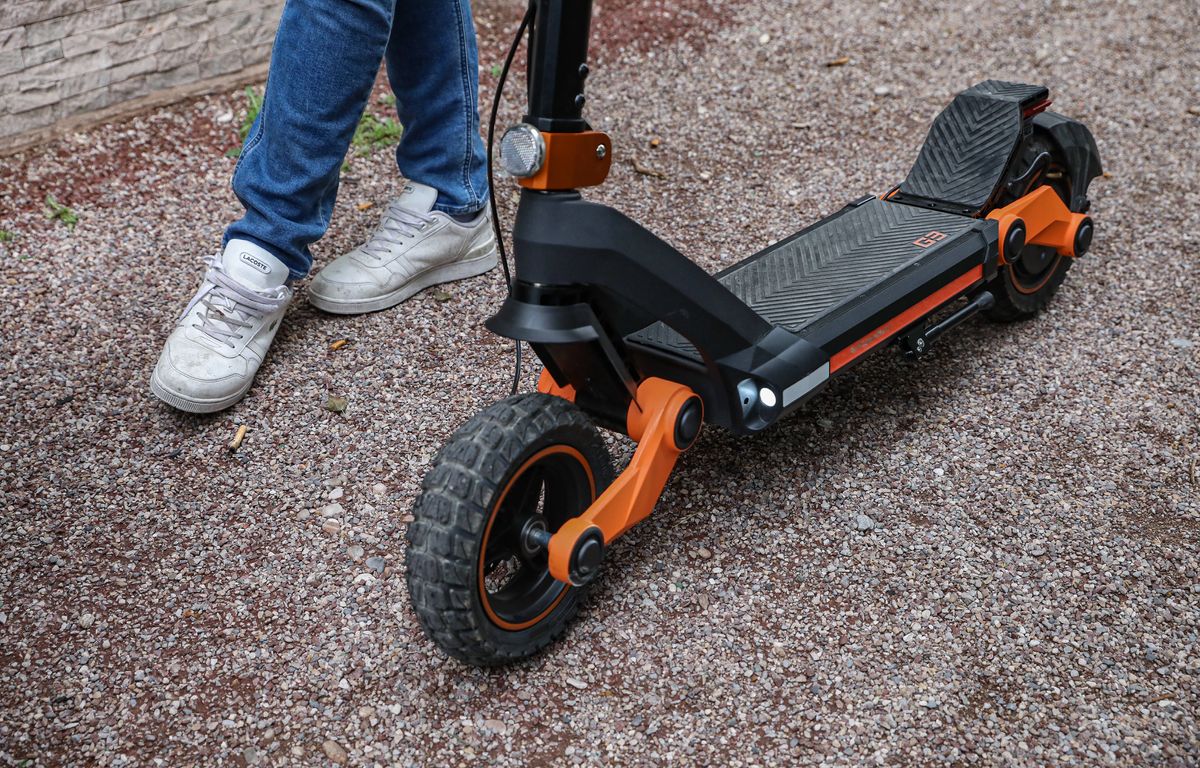 Vendée : Un ado à trottinette en « urgence absolue » après une collision