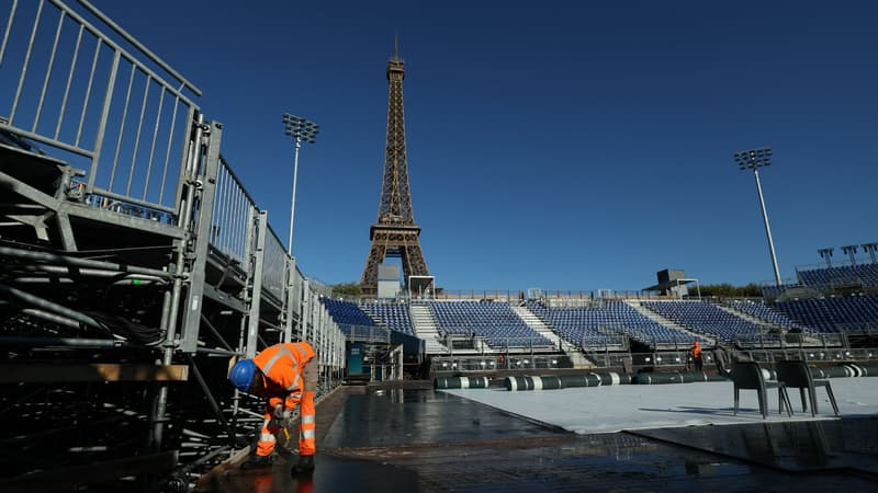 JO 2024: trois phases et un calendrier serré… Au Champ-de-Mars, le démontage des installations olympiques bat son plein