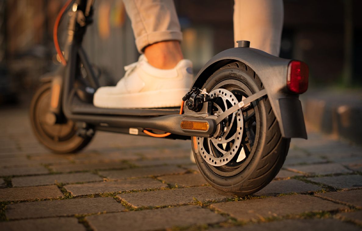 Loire : Les gendarmes interpellent un homme en trottinette sur l’autoroute A89