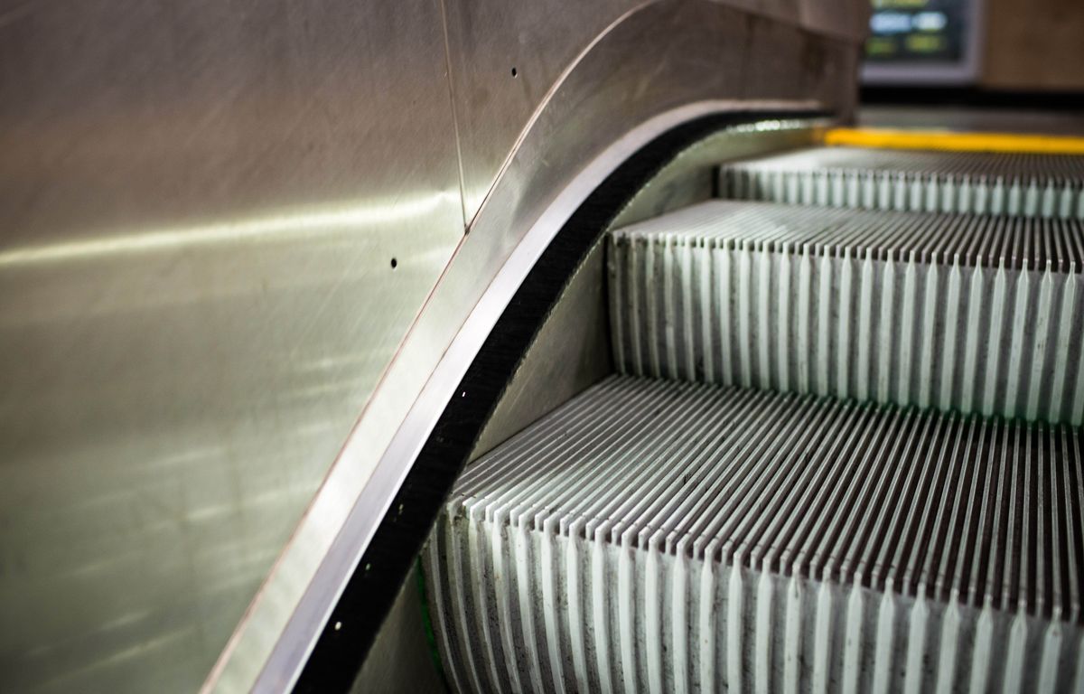 Paris : Un enfant chute d’un escalator en voulant reproduire une vidéo TikTok