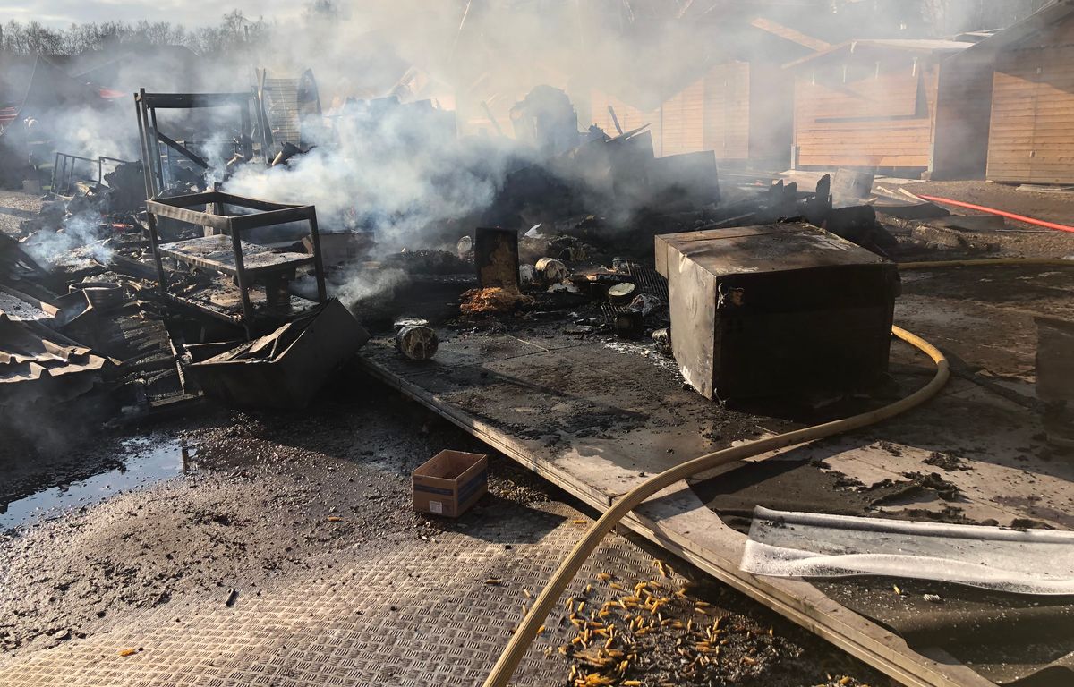Bordeaux : Deux blessés légers dans l’incendie de deux chalets restaurants, au marché de Noël