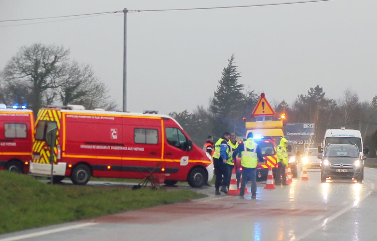 Bretagne : Un mort et trois blessés graves après un choc frontal sur une départementale