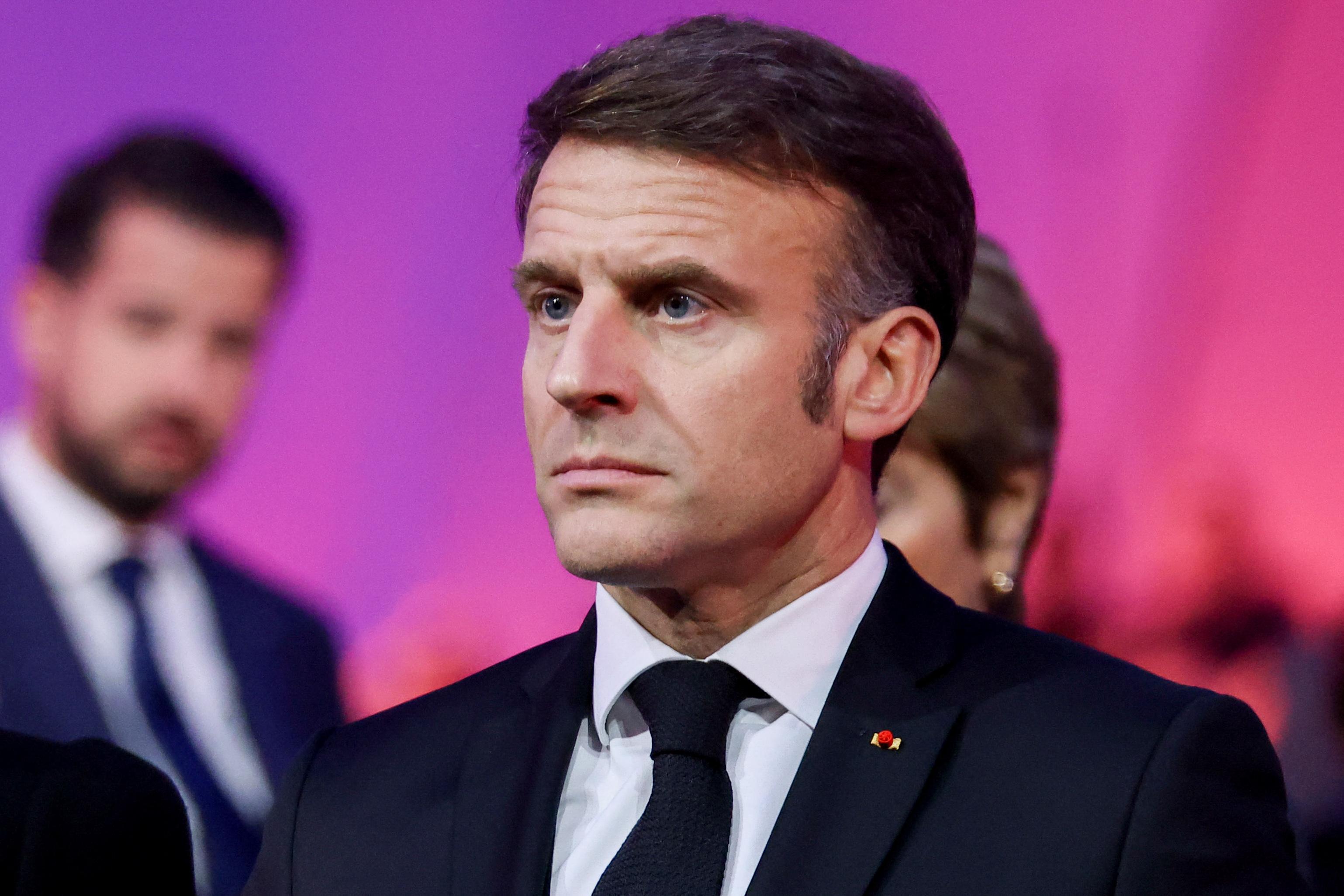 Quand le président Macron répond à une petite frappe des réseaux sociaux