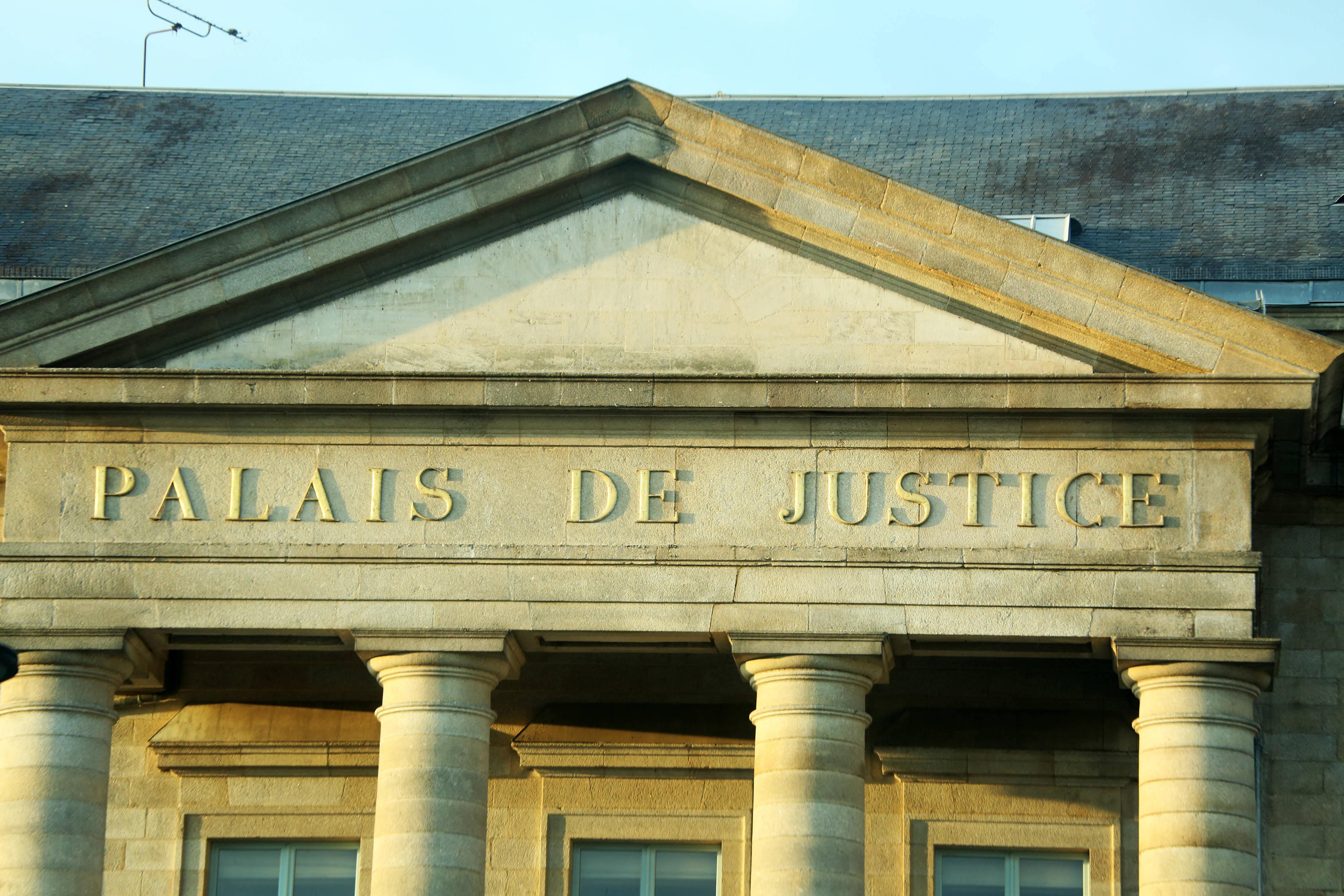 Immigration : le Conseil national des barreaux saisit la justice après une enquête du média Frontières