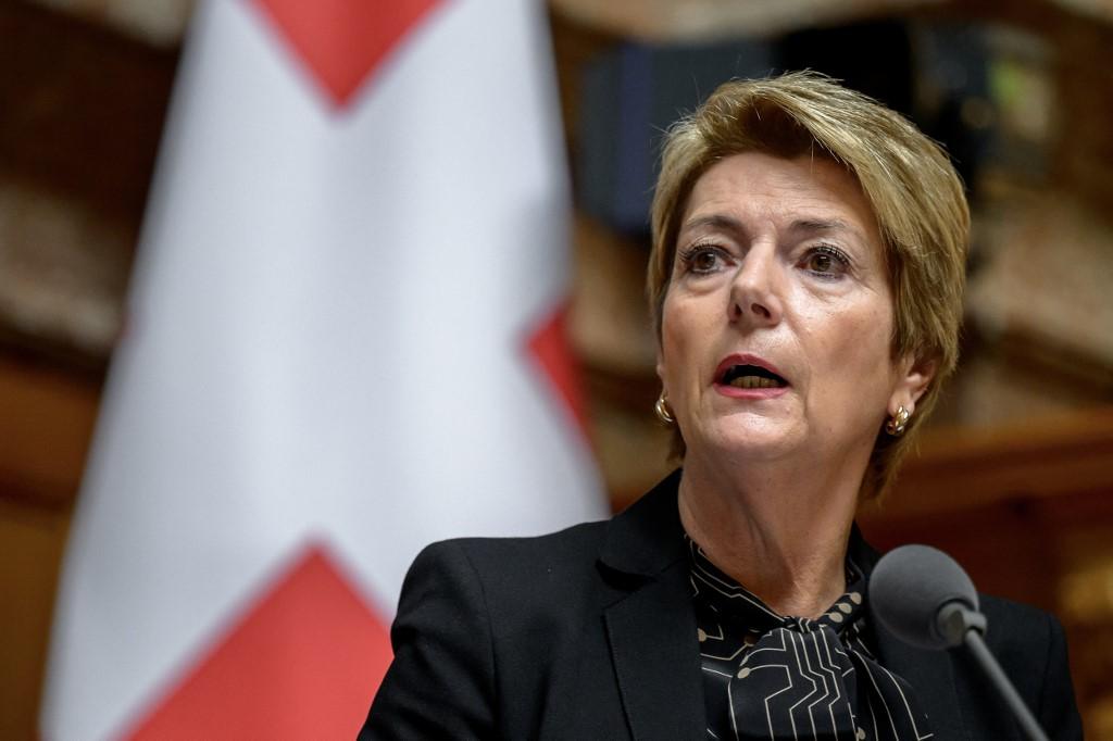 «Ils dépensent plus pour leur dette que pour l’armée» : la charge de la présidente suisse contre l’économie française