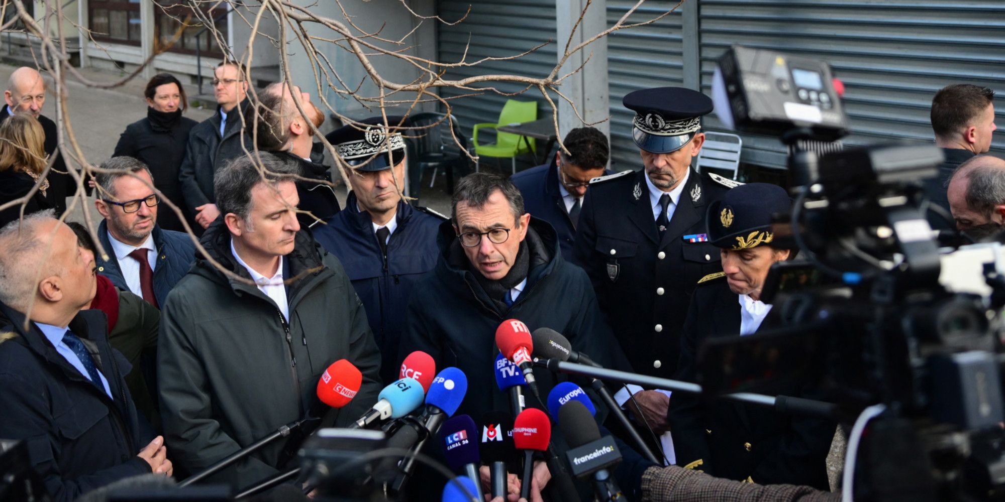 Attaque à la grenade : l’usage de cette «technique de guerre» est «inédite», déplore Retailleau