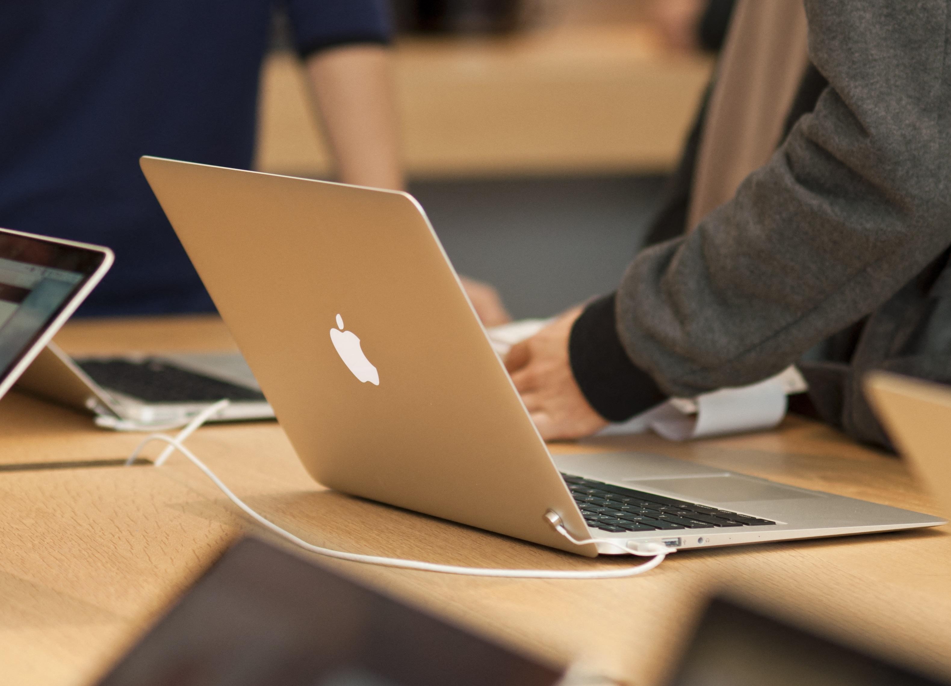 Vigilance numérique : les outils d’Apple pour un Internet plus sûr