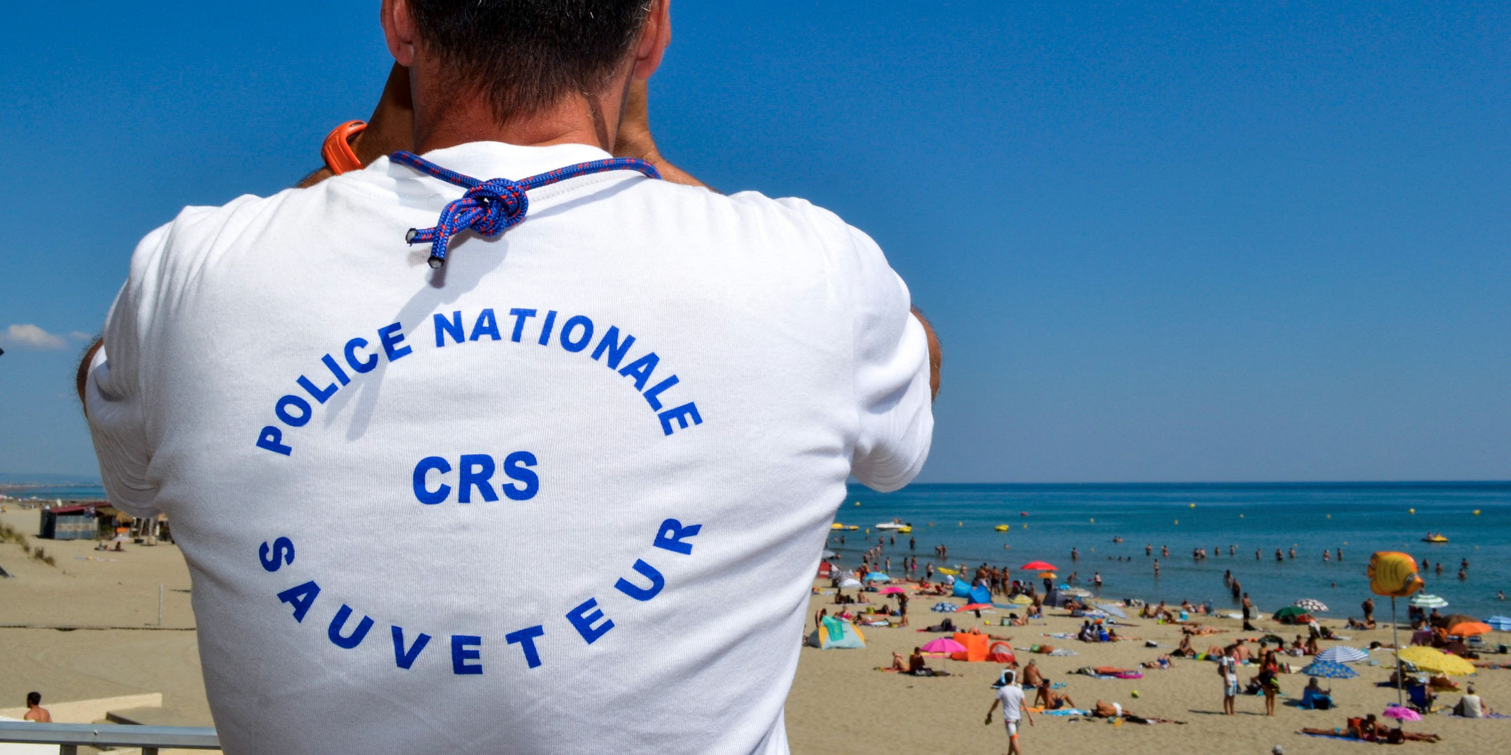 «Un énorme plus» : les maires de stations balnéaires ravis que les CRS maîtres-nageurs reviennent sur les plages cet été