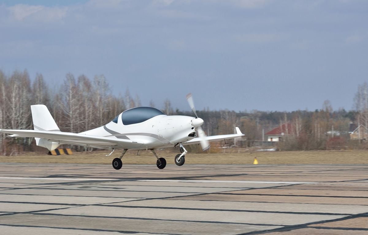 Etats-Unis : Armé d’un fusil, un adolescent entre dans un aéroport et exige un avion