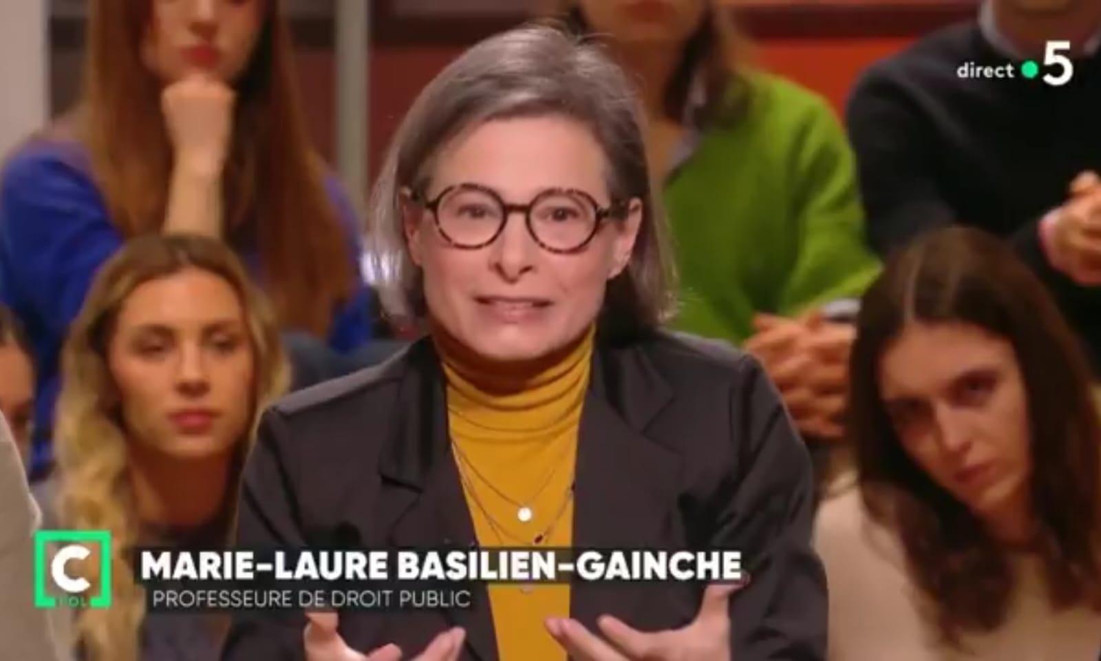 «Faire l’effort de s’intégrer aux migrants» : les propos d’une juriste sur France 5 suscitent la polémique