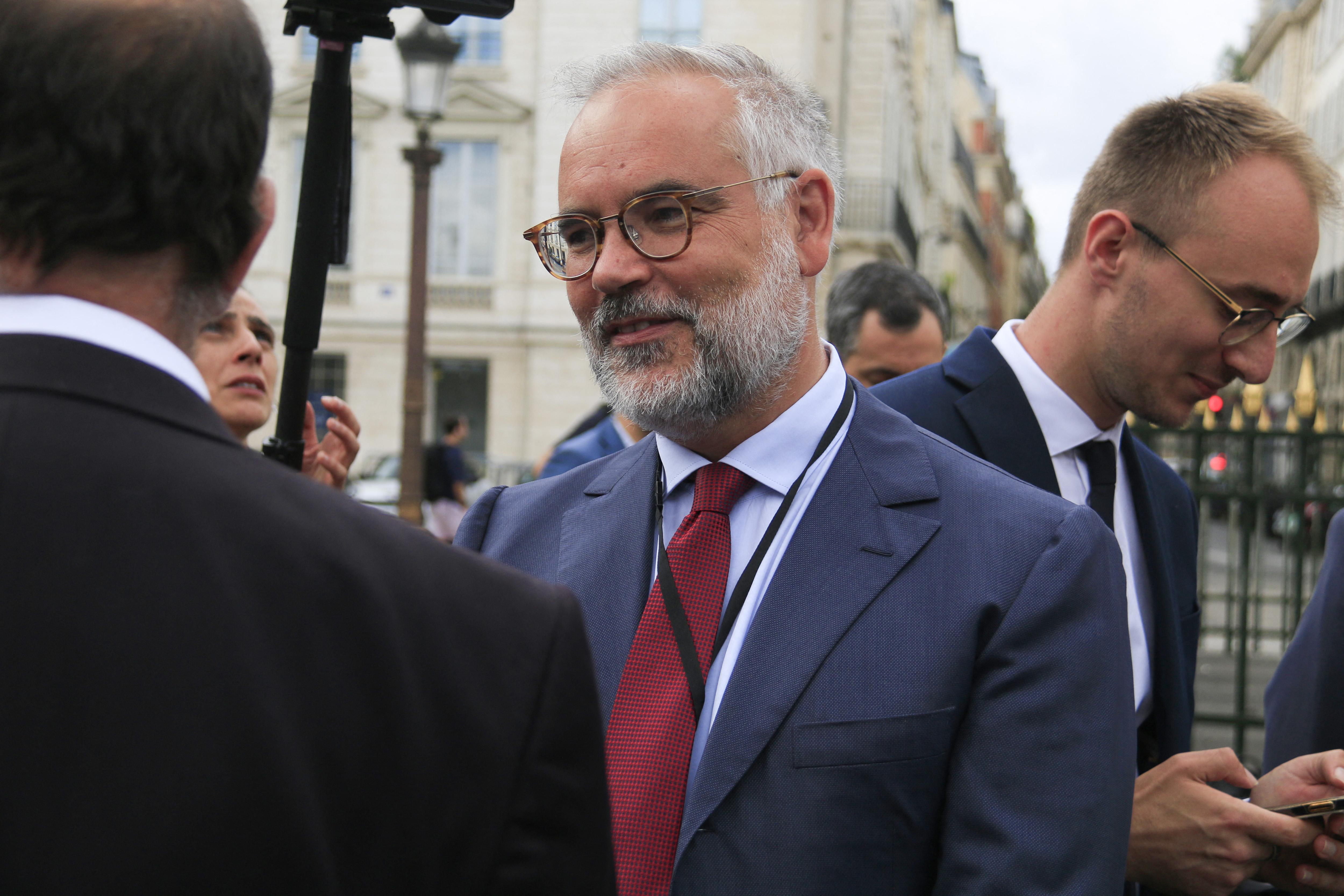 Aide publique au développement : Guillaume Bigot réclame un moratoire immédiat