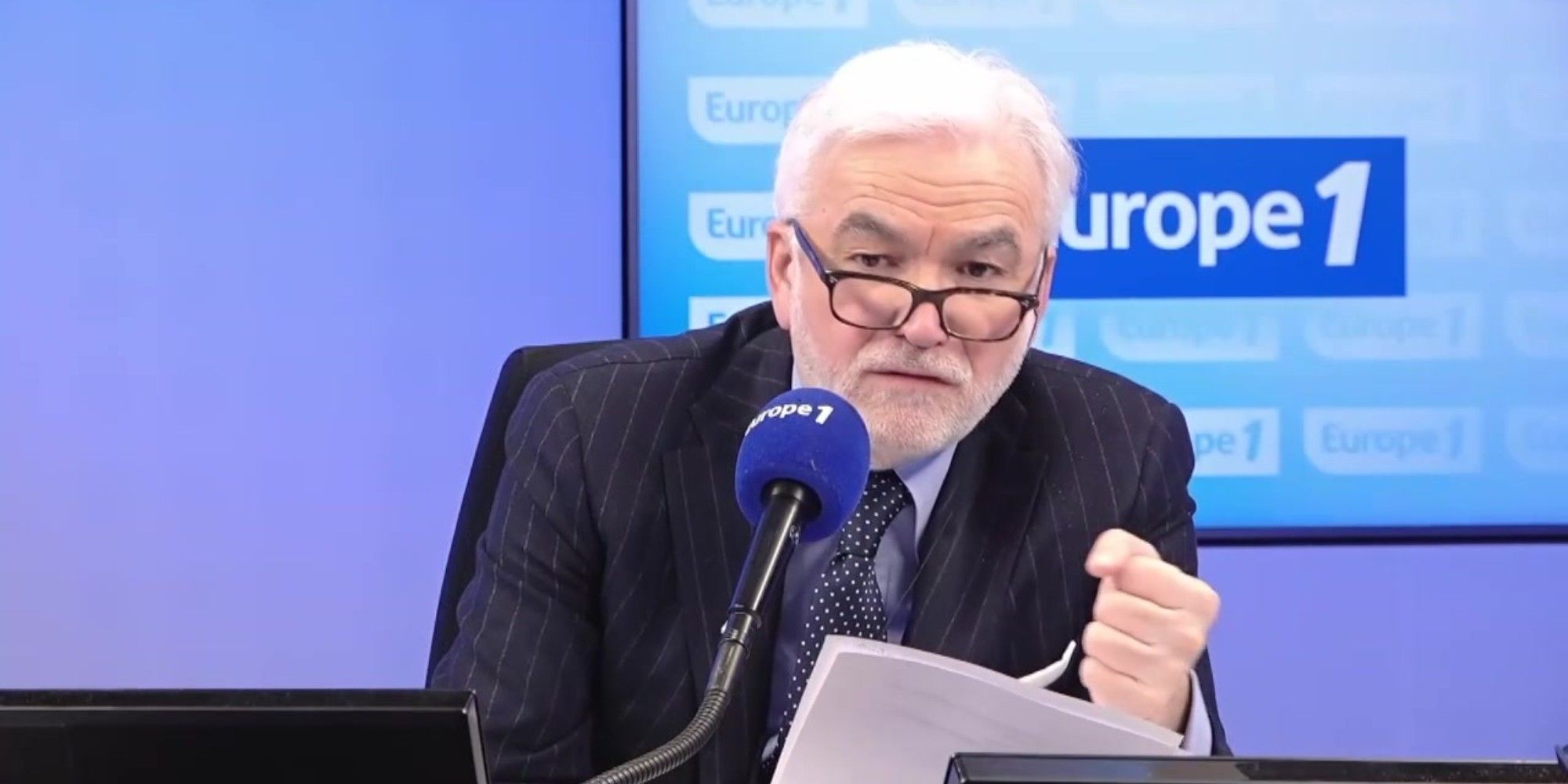 Pascal Praud et vous – Bandeau polémique sur France 5 : Françoise Laborde dénonce une «indulgence pour le terrorisme»