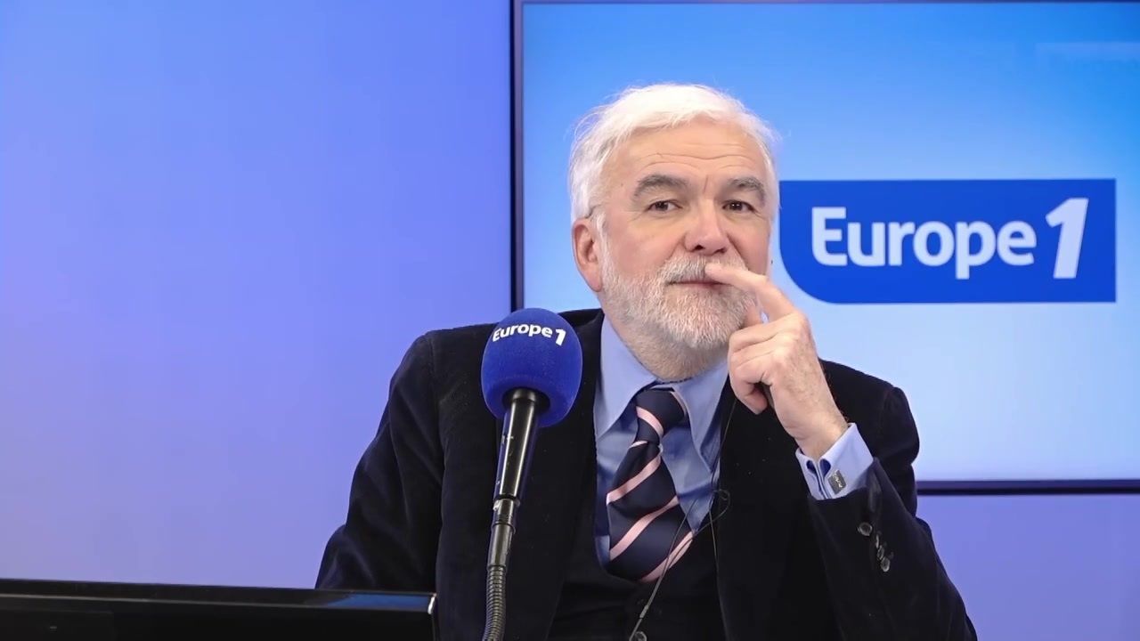 Pascal Praud et vous – «On ne peut pas être un acteur de cette société sans être connecté», assure Karine de Leusse