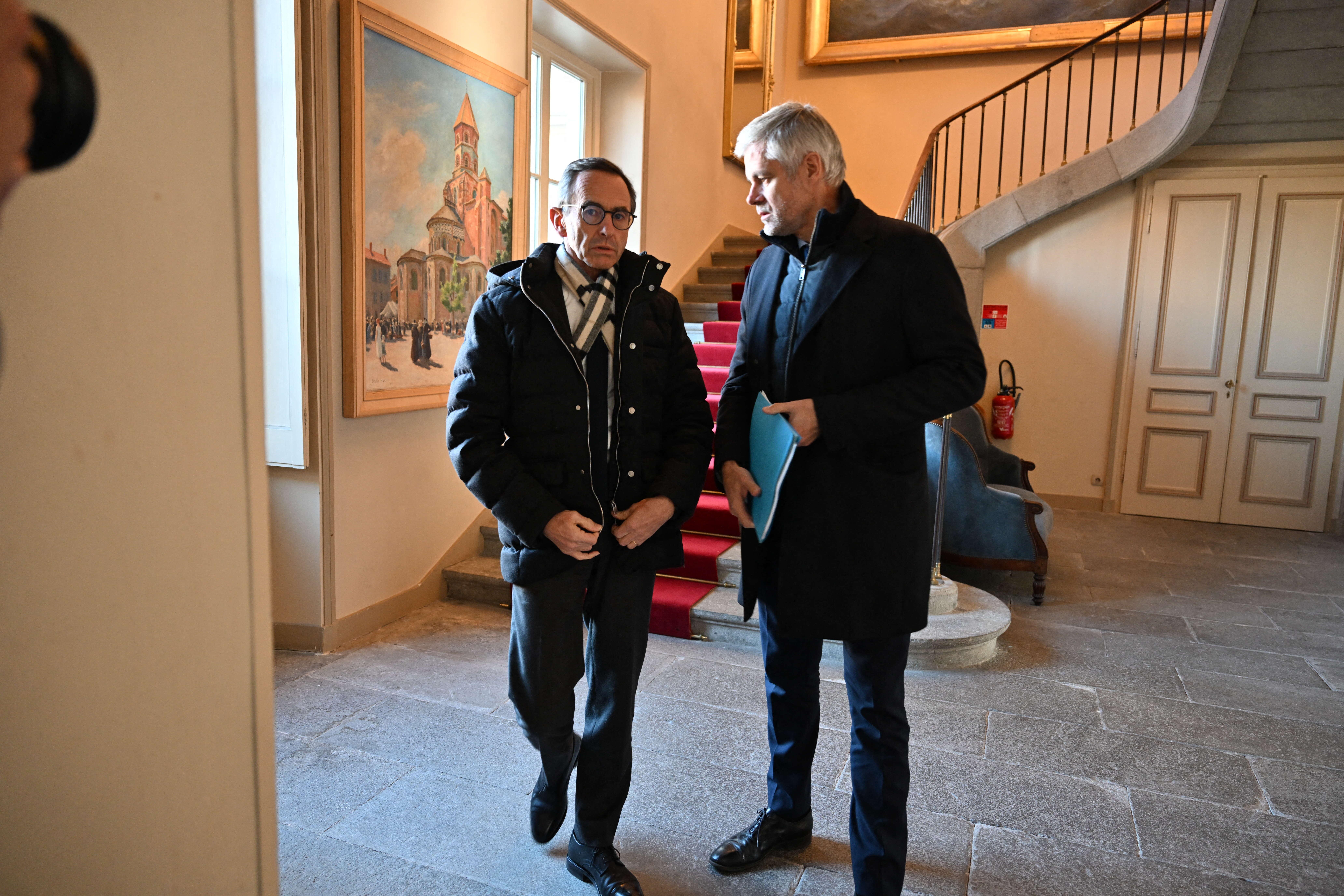 Les Républicains : Wauquiez vs Retailleau, le duel pour la droite est lancé