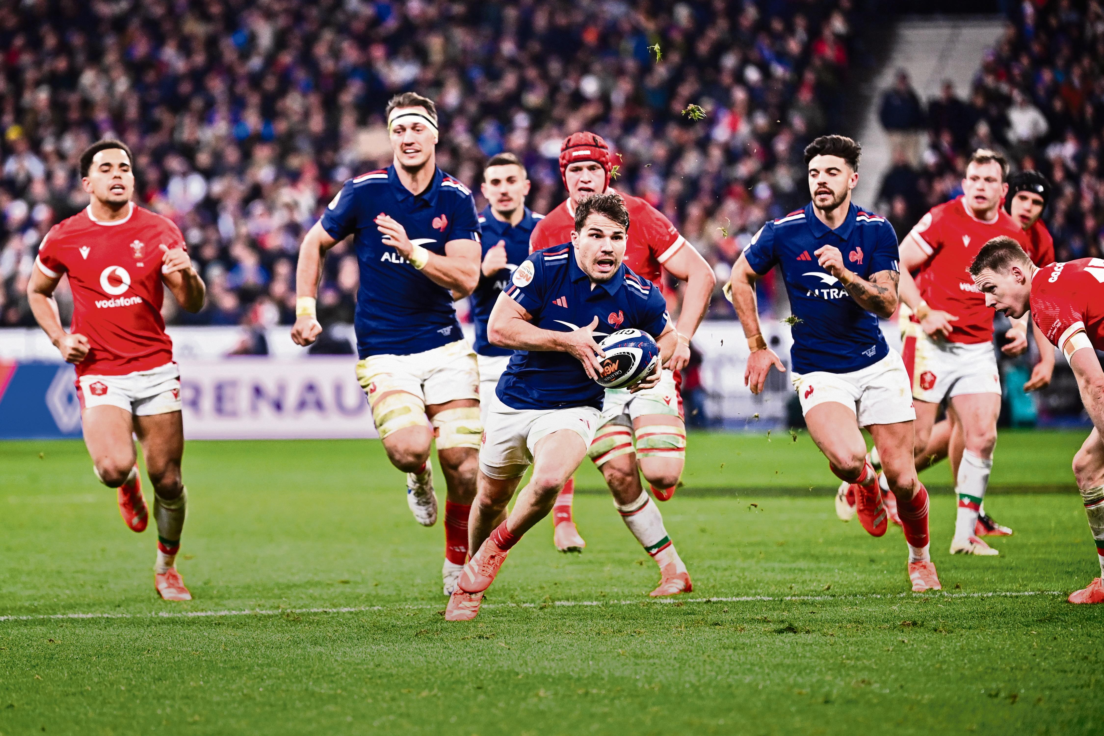 Six Nations : après un 43-0 contre les Gallois, le XV de France prêt à défier l’Angleterre