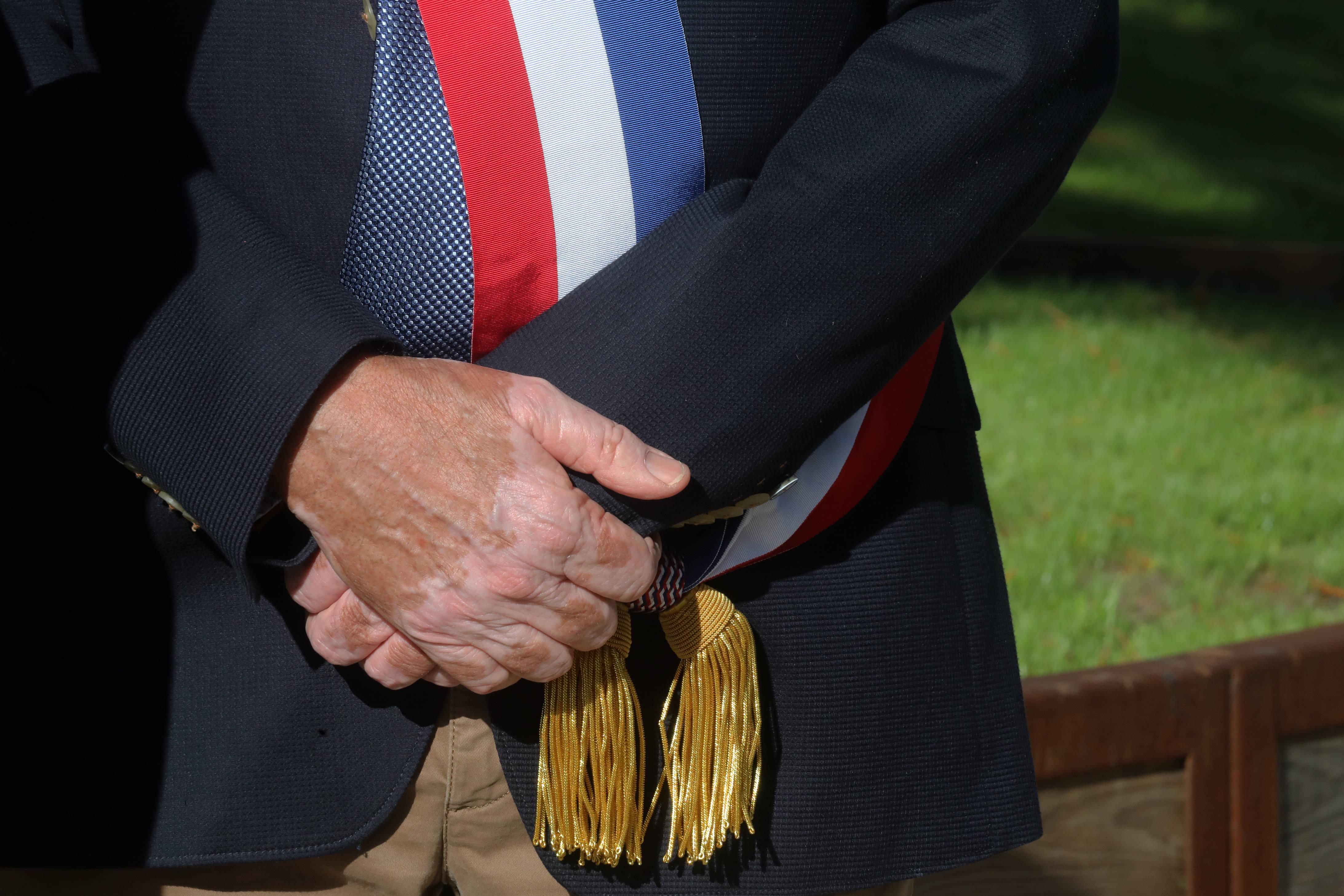 Agression d’un maire à Avignon : des peines dérisoires requises contre les suspects