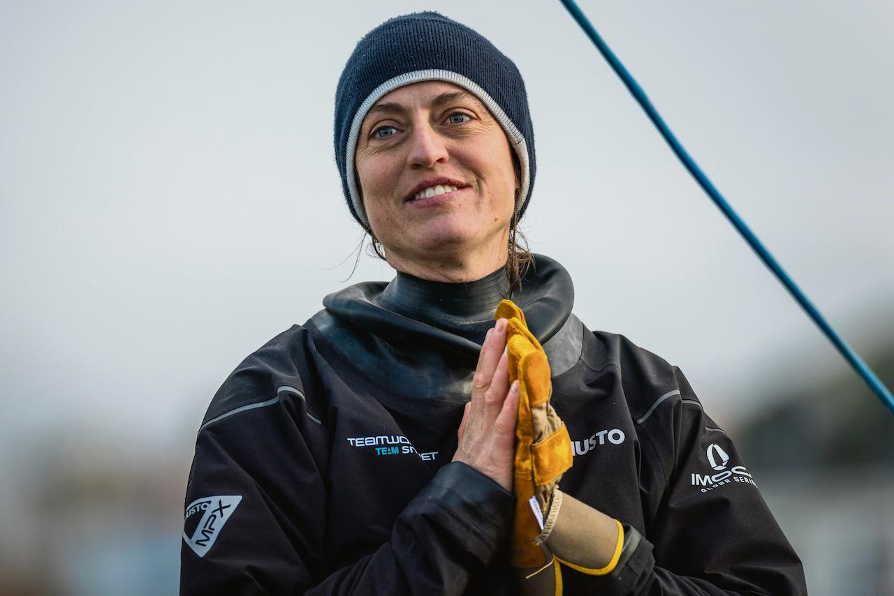 Vendée Globe : Justine Mettraux, première femme et meilleure étrangère, marque l’histoire