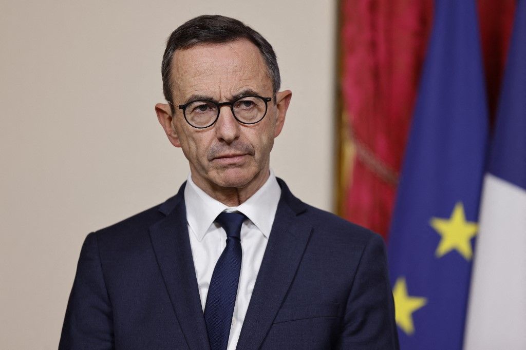 Bruno Retailleau va demander aux préfets de sécuriser les lieux de culte juifs