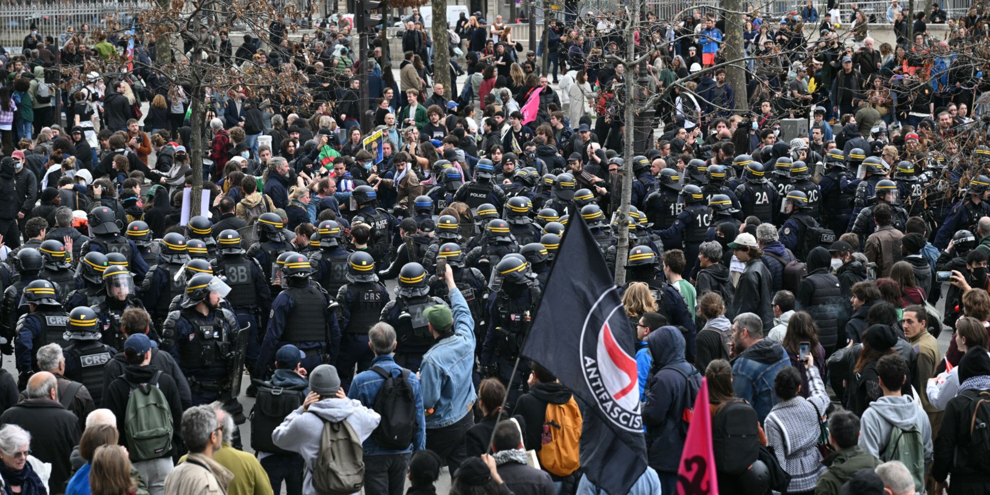 Des dizaines de milliers de personnes dans la rue contre le racisme