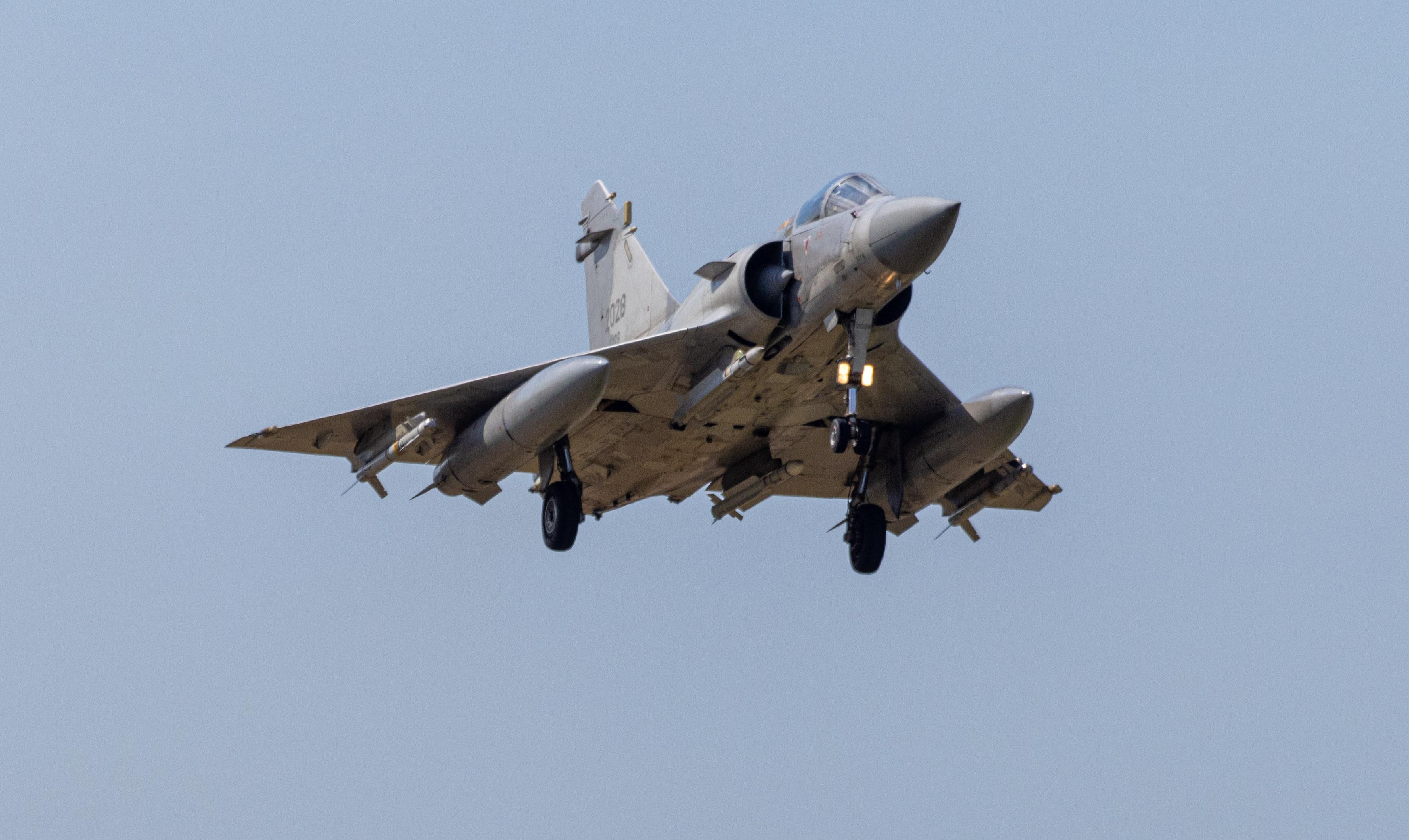 «Merci à nos partenaires !» : l’armée ukrainienne publie des images de la destruction d’un missile de croisière russe par des Mirage français