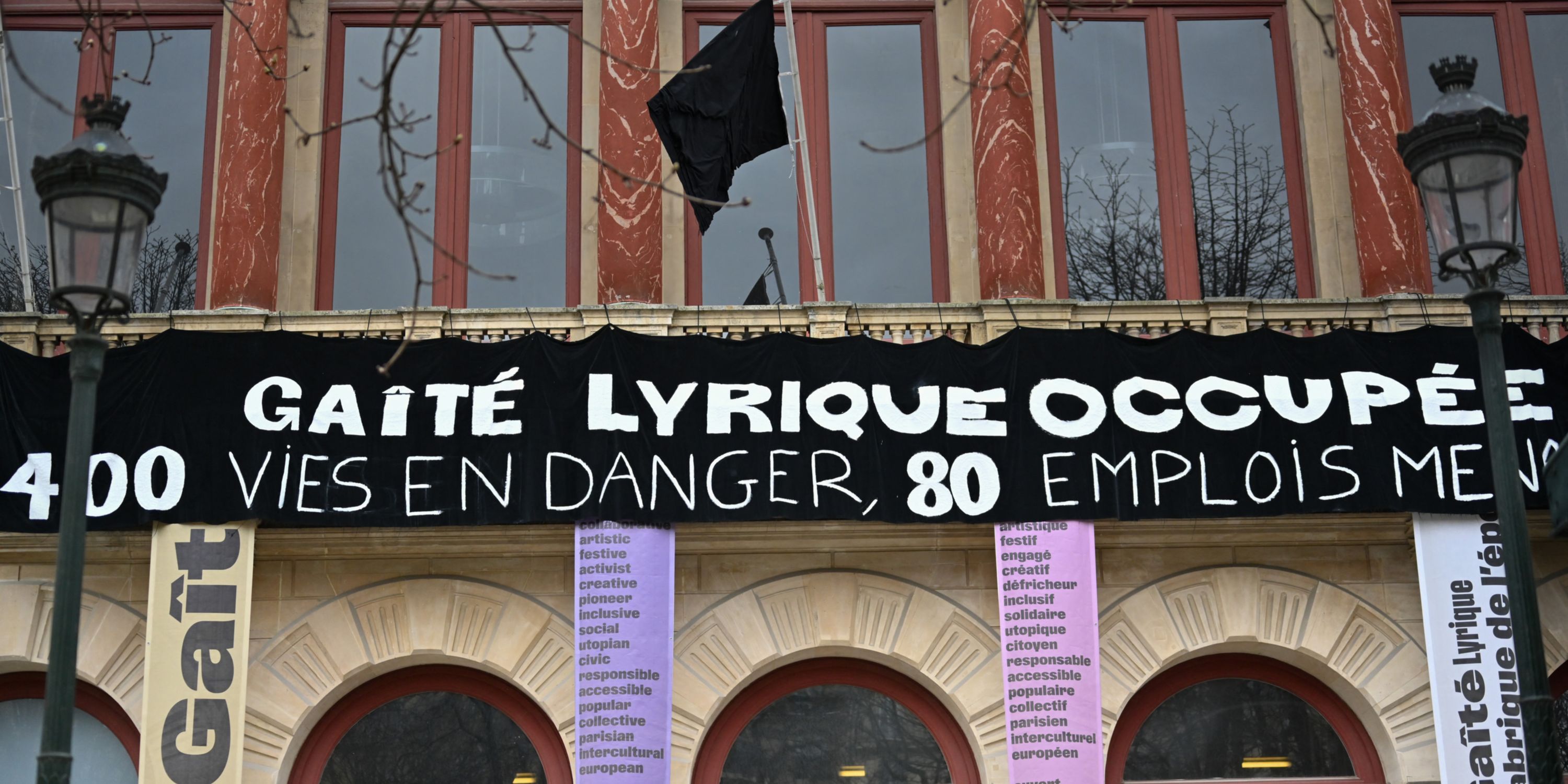 Occupation de la Gaîté Lyrique : un journaliste de CNEWS agressé en plein reportage témoigne