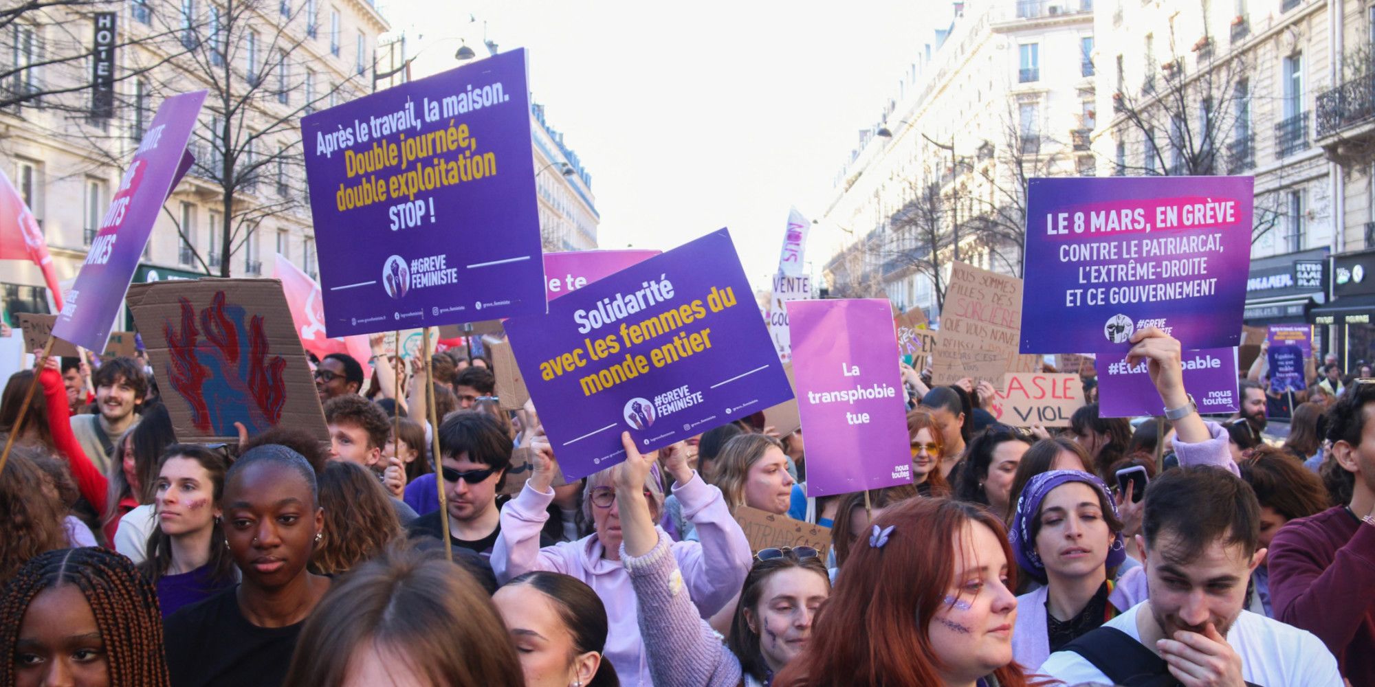 8-mars : 250.000 manifestants en France pour l’égalité femmes-hommes et contre le «masculinisme»