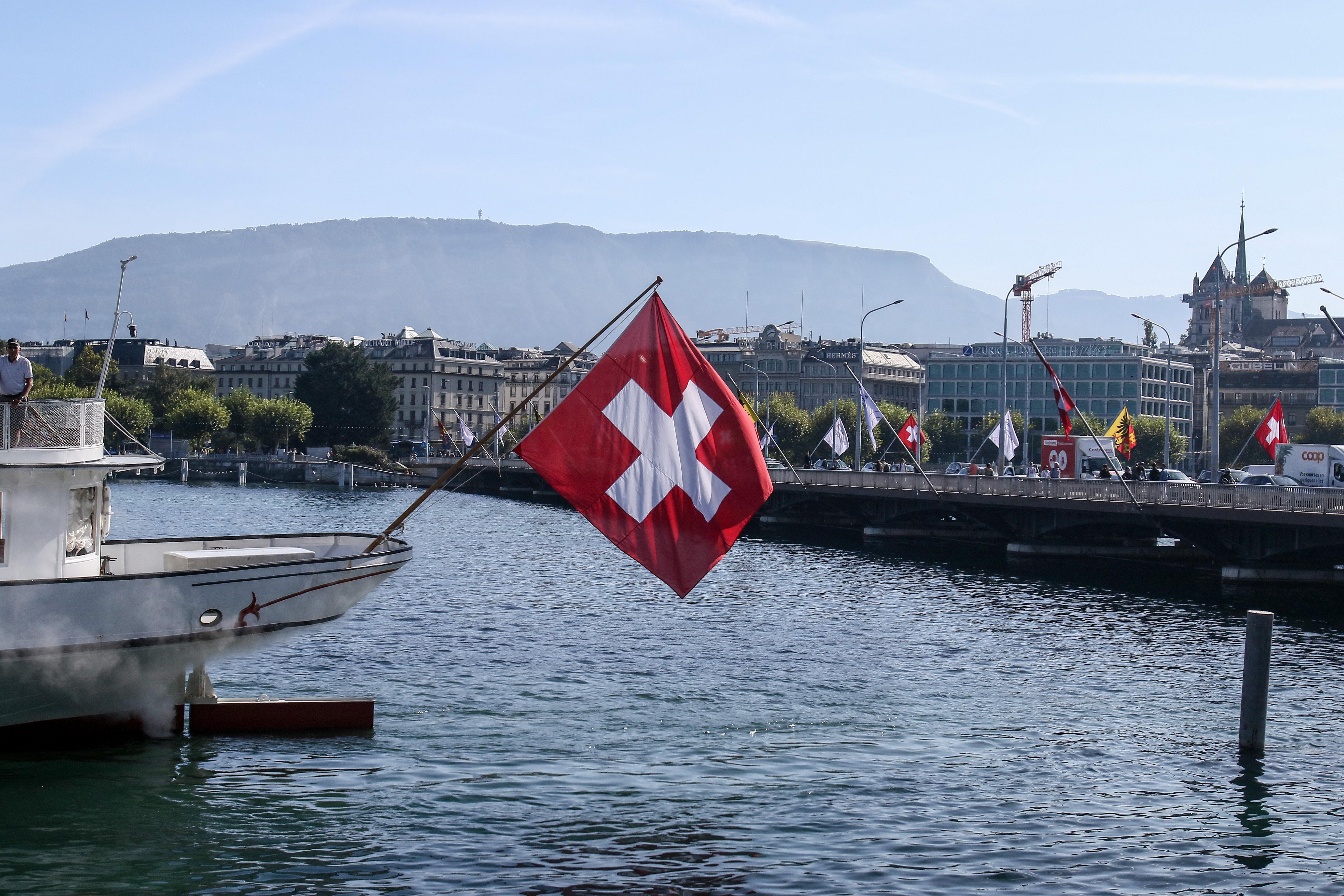 «Couteaux, cutters, barres de fer…» : Une rixe ultraviolente entre migrants éclate sous les yeux d’enfants à Genève