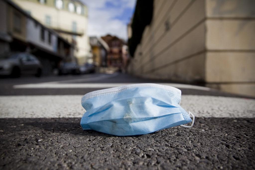 Confinement, isolement, défiance… Comment la crise du Covid a bouleversé (et miné) la société française