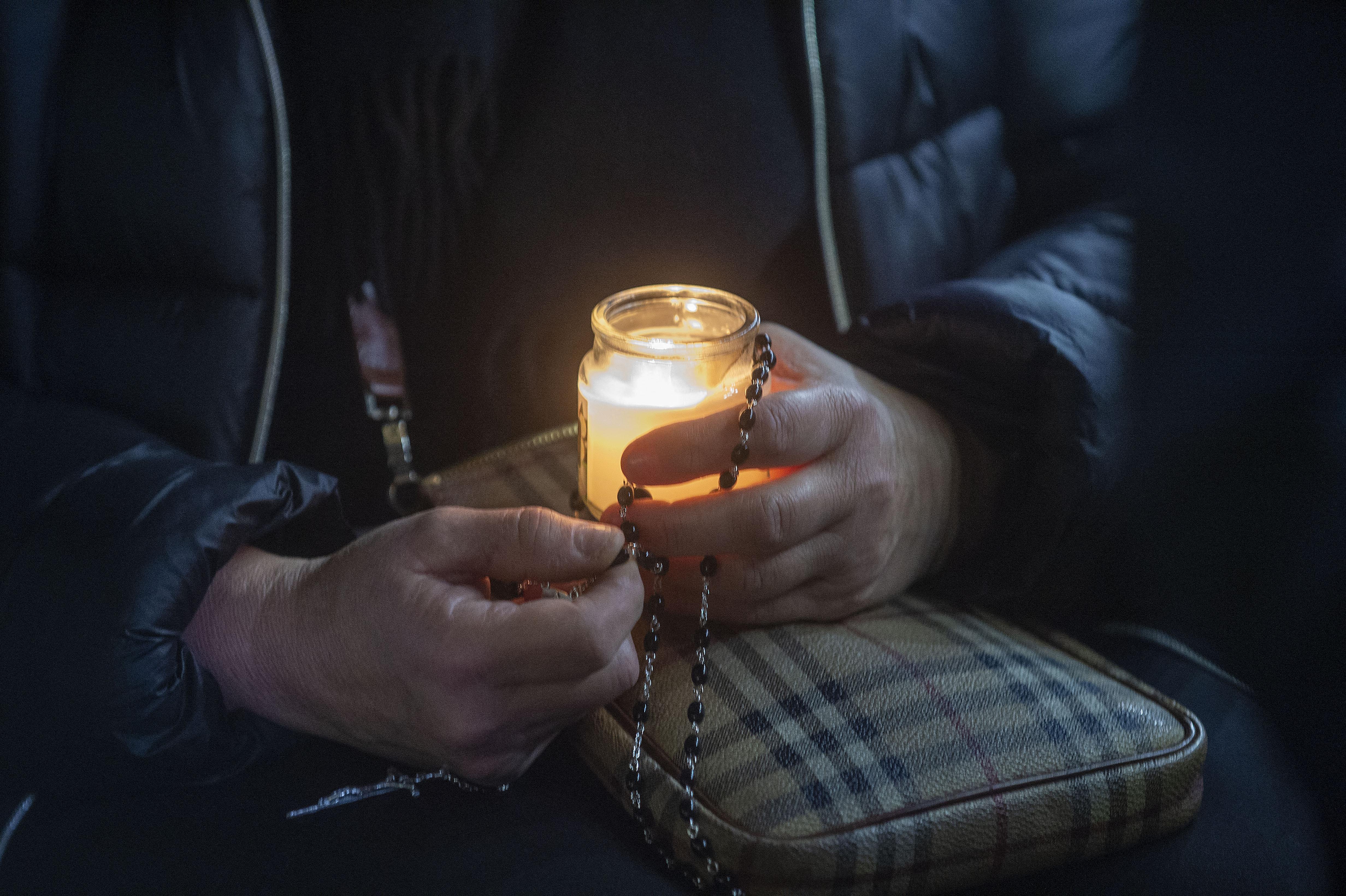 Santé du pape François : inquiétude grandissante et veillées de prière à Rome et Paris