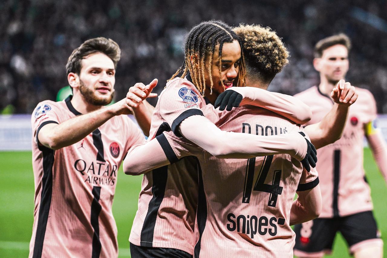 Ligue 1 : le PSG écrase les Verts (6-1) et se rapproche du titre de champion de France