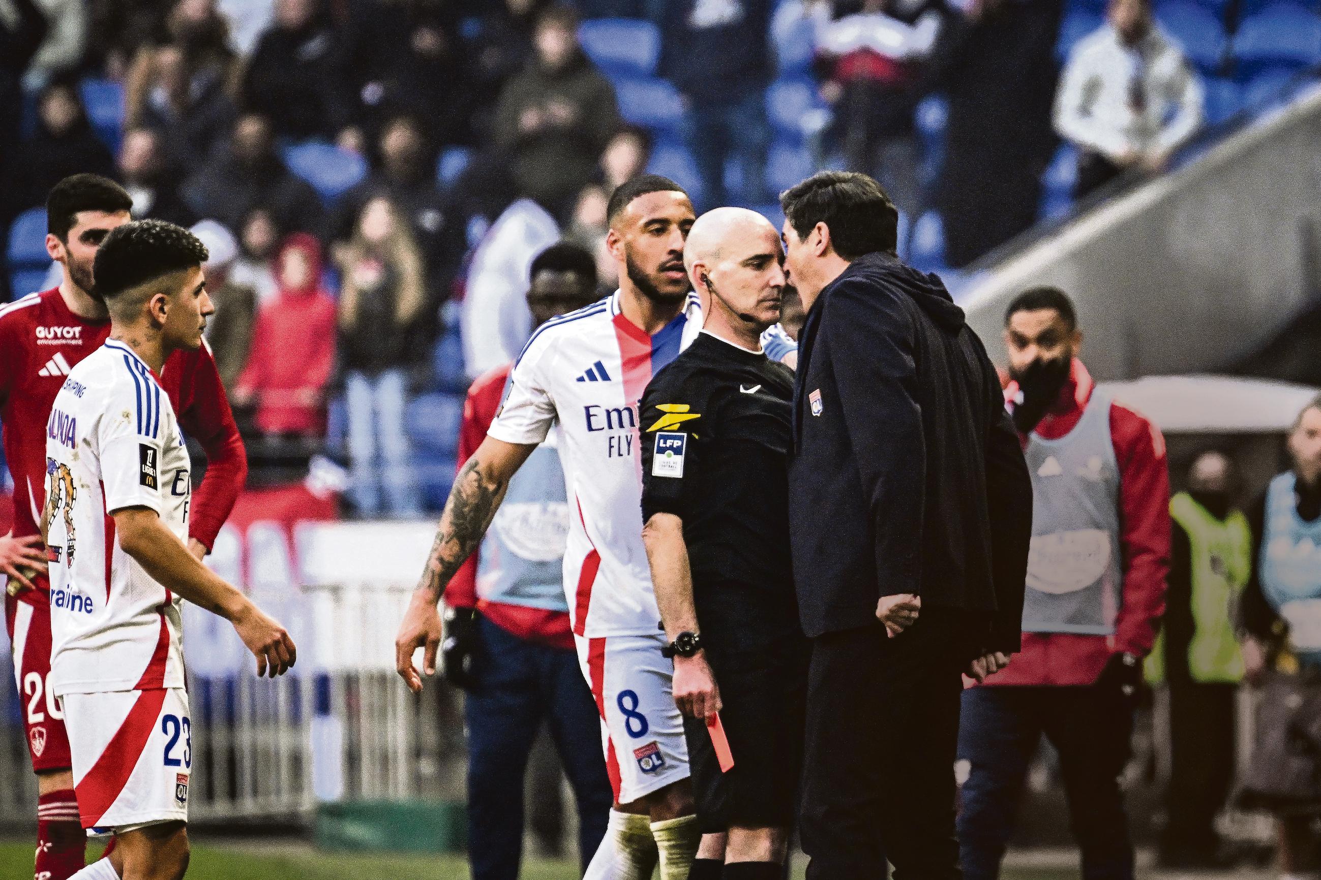 Ligue 1 : tensions, sanctions et dérives… un football sous haute pression