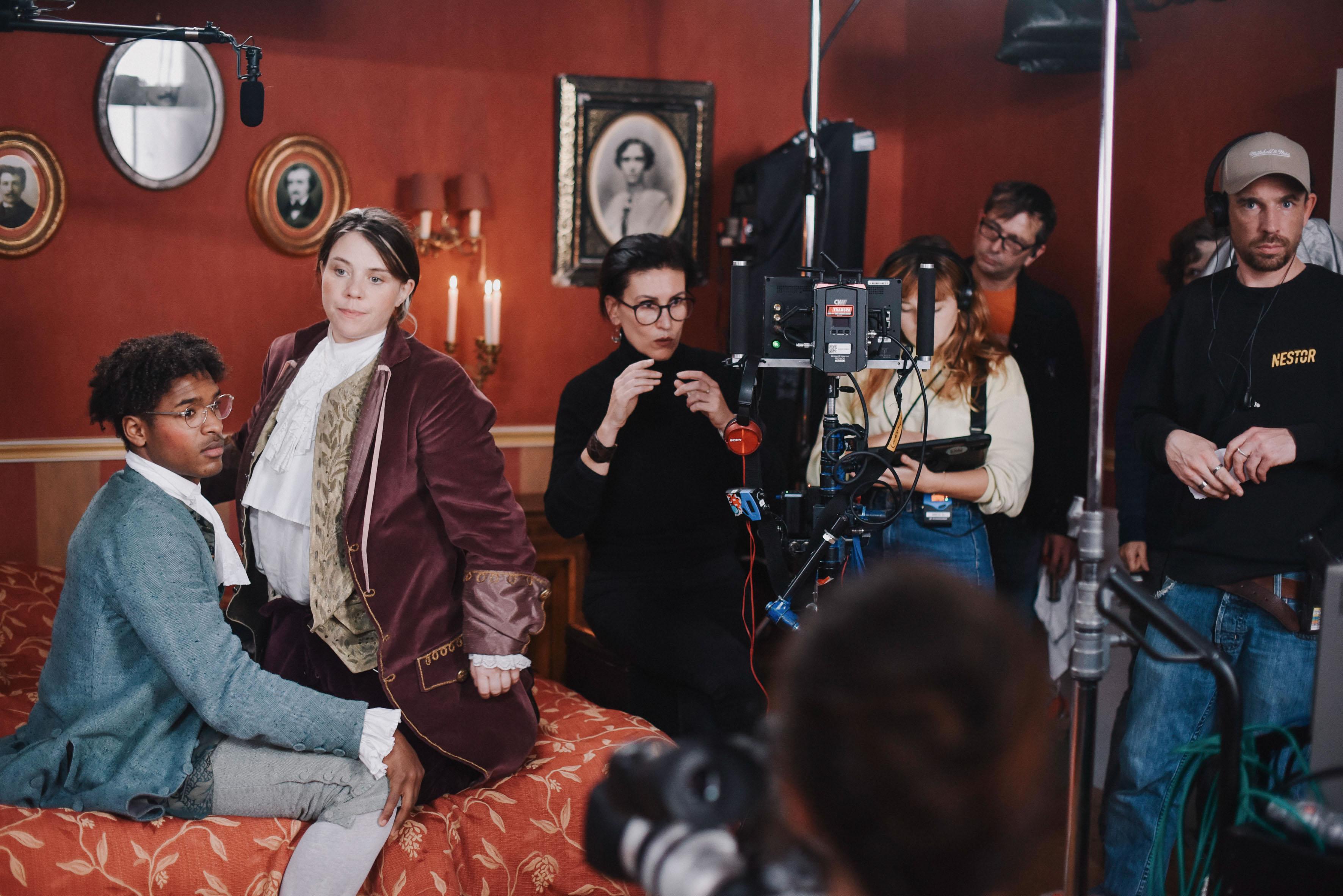 «Des gens bien ordinaires» : une saison 2 toujours aussi insolente et audacieuse