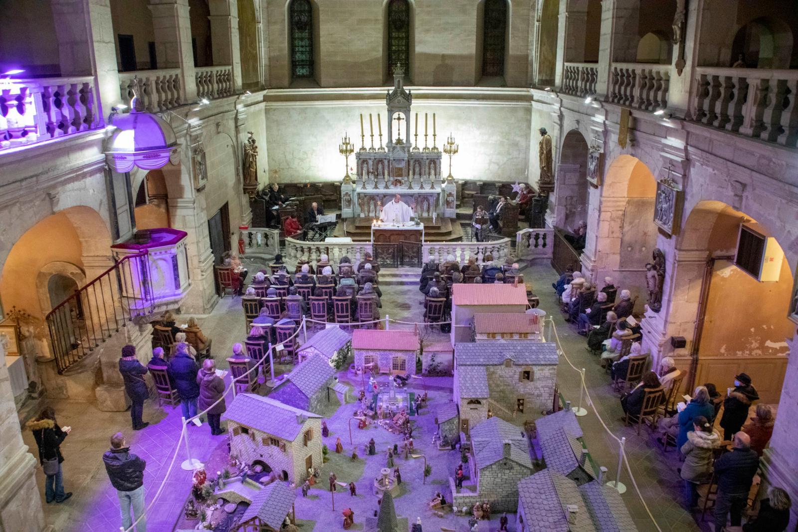 Face à la déchristianisation, vendre ou sauver le patrimoine religieux ?