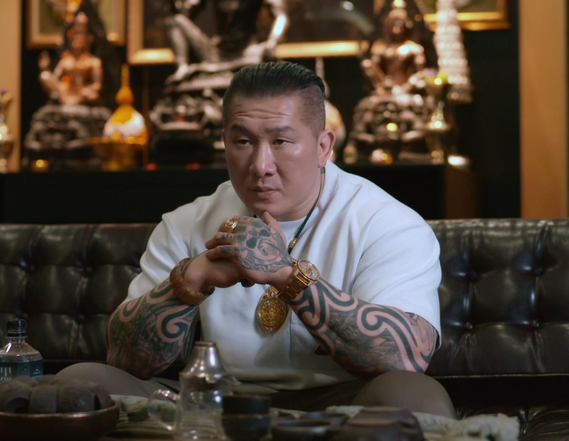 Crime organisé : les triades chinoises, un empire criminel au service de Pékin ?