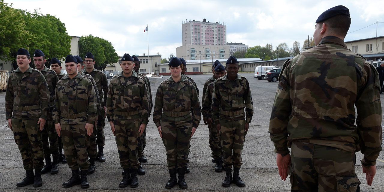 «Il faut que la France se prépare aux menaces extérieures» : ces Alsaciens favorables au rétablissement du service militaire