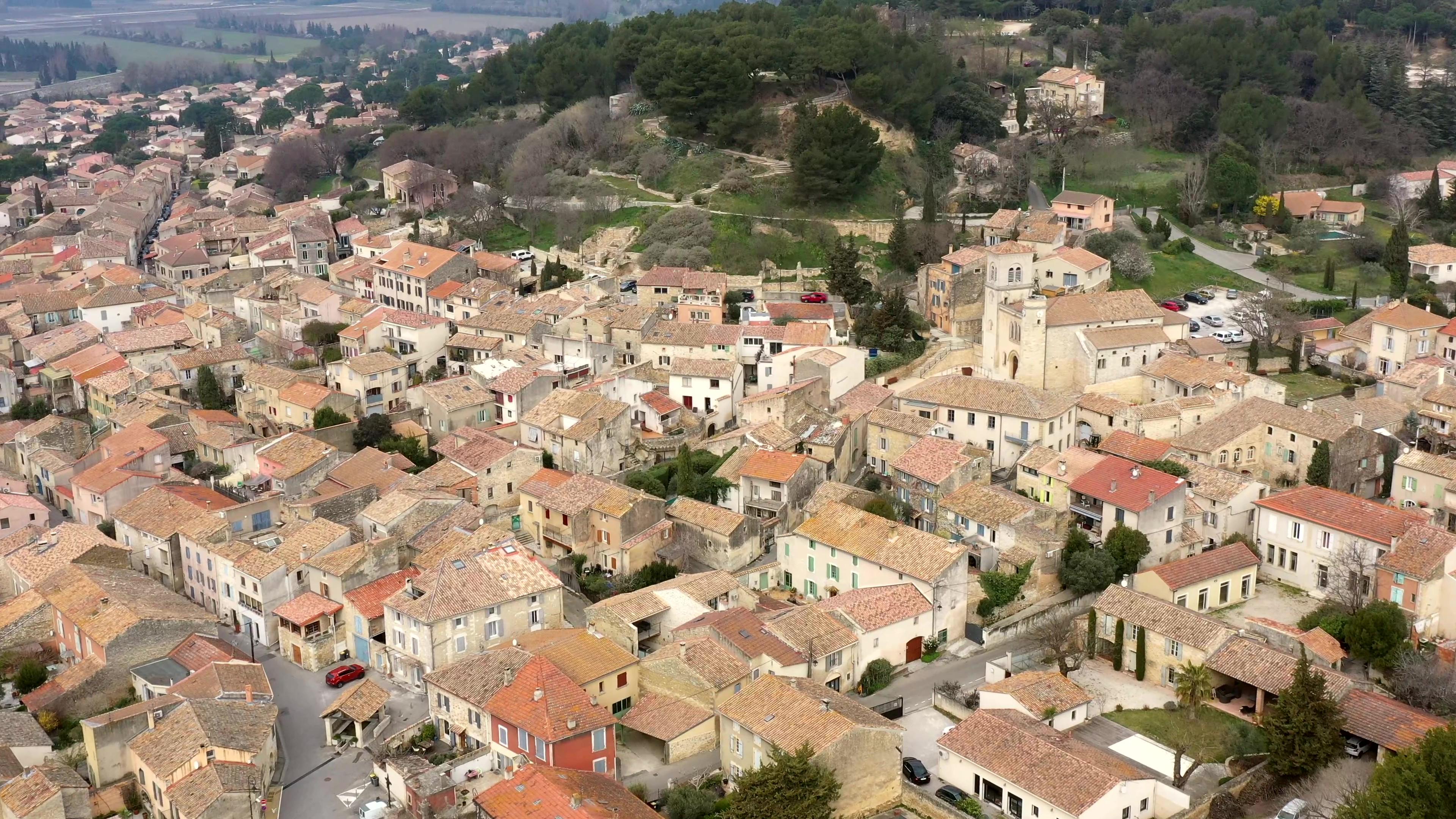 Logements sociaux à Pujaut : la colère d’un village face à la loi SRU